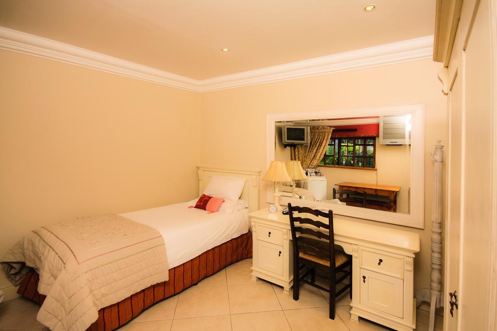 Shani Guest House Brooklyn  ภายนอก รูปภาพ